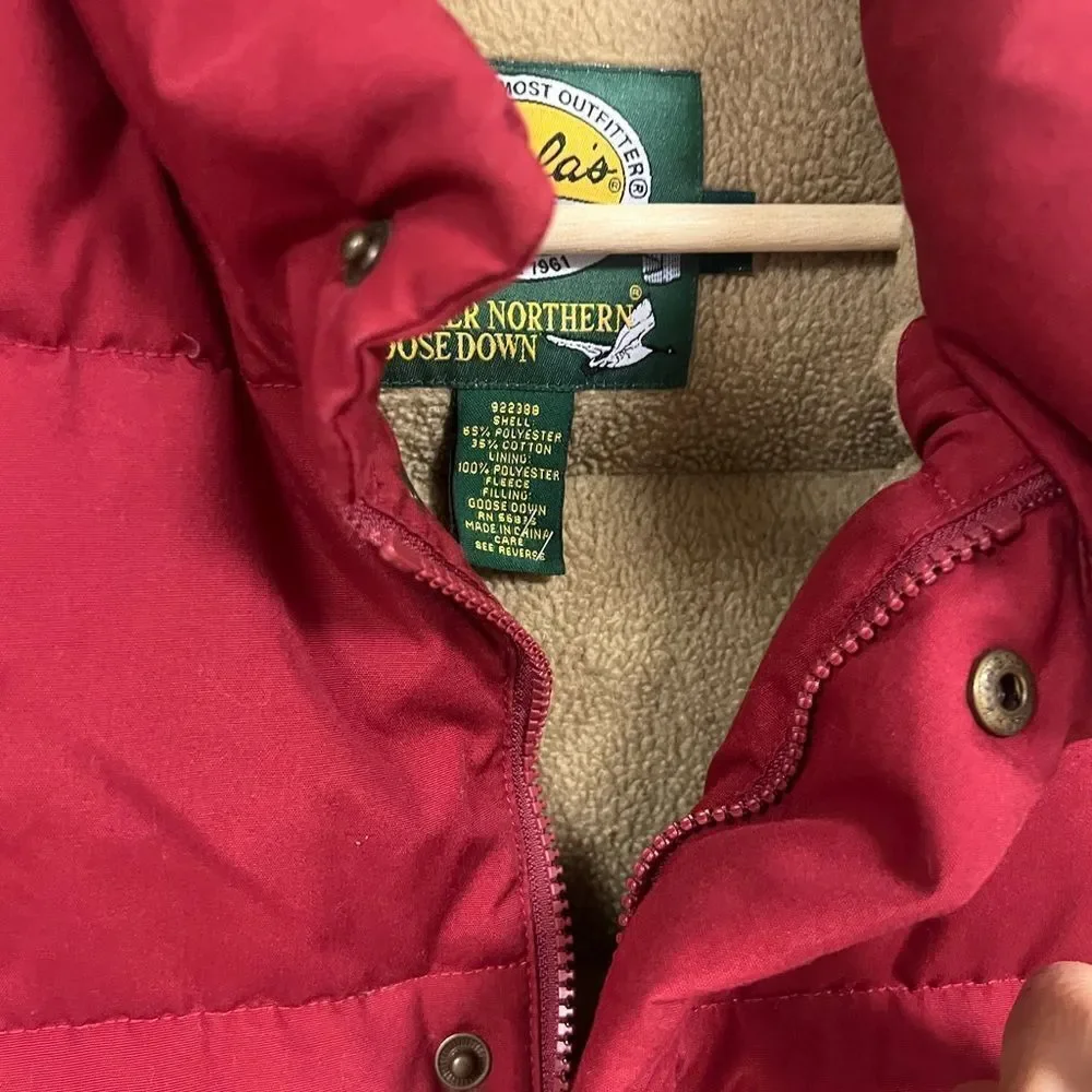 Cabela's Men's Bold Red Quilted fleece lined Vest sm
